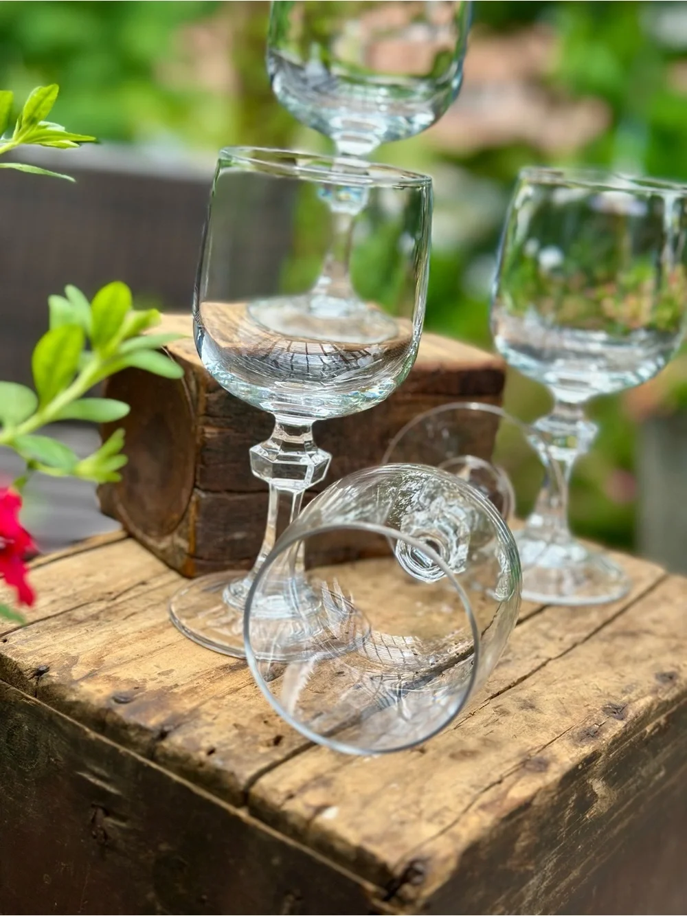 Vintage Clear Wine Glasses Set of 4 Faceted Knop Stem Elegant Barware
